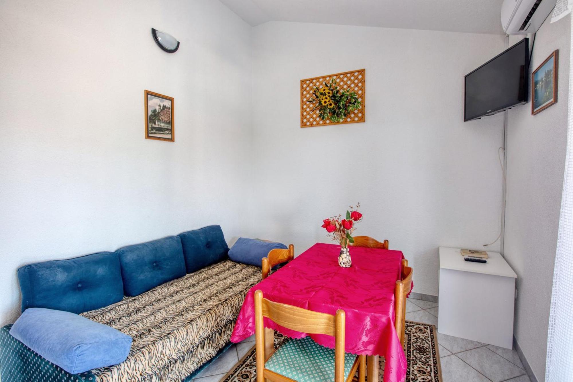 Apartments With A Parking Space Zablace, Sibenik - 4219 Rum bild